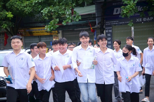 Hơn 23.500 thí sinh Hải Dương làm thủ tục dự thi tốt nghiệp THPT
