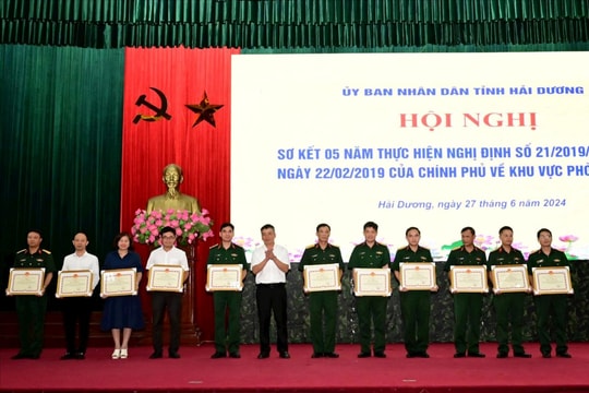 Hải Dương khen thưởng 13 tập thể, cá nhân tiêu biểu trong xây dựng khu vực phòng thủ