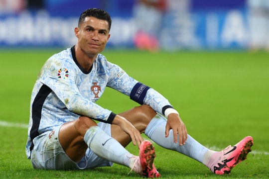 Địa chấn EURO 2024: Ronaldo tịt ngòi, Bồ Đào Nha thua đội hạng 74 thế giới