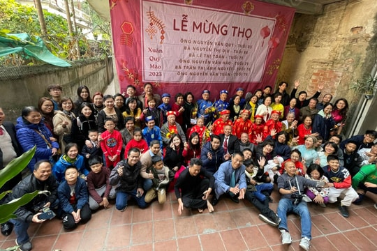 Gia đình Hà Nội có hơn 300 thành viên