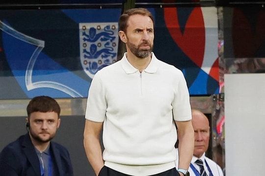 Thua đau ở chung kết EURO, huấn luyện viên Southgate vẫn dùng chiêu cũ đấu Slovakia