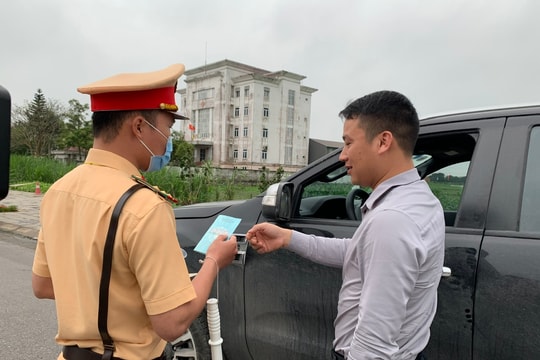 Chưa tạm giữ giấy tờ trên VNeID của người vi phạm giao thông nào ở Hải Dương trong ngày đầu triển khai