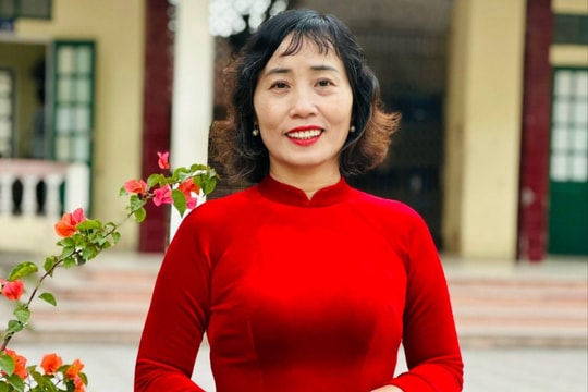 Cô Hiệu trưởng Trường THCS Phạm Sư Mạnh tâm huyết với nghề