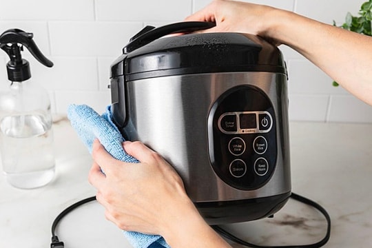 Bốn bộ phận của nồi cơm điện cần làm sạch thường xuyên