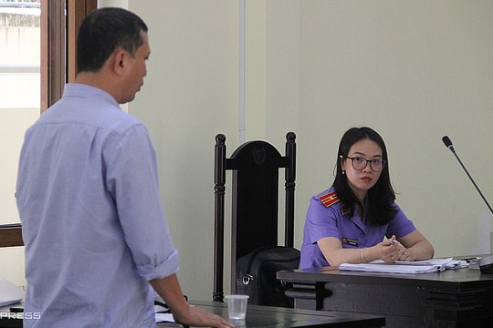 Sacombank phải trả 47 tỷ đồng cho khách "bỗng dưng mất tiền trong tài khoản"
