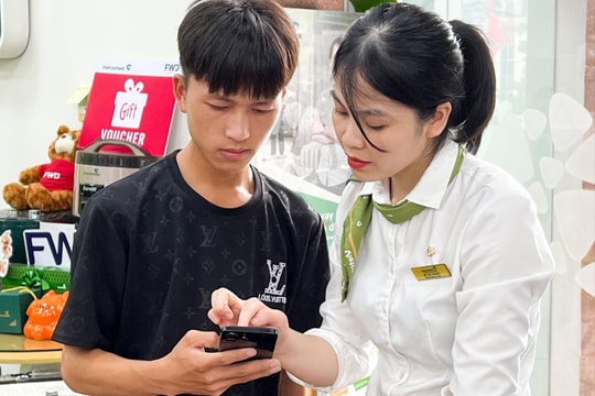 Người dân Hải Dương cài đặt sinh trắc học ngân hàng đã dễ dàng hơn