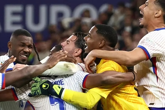 Euro round-up: Heartbreak for Germany fans, Portugal eliminated