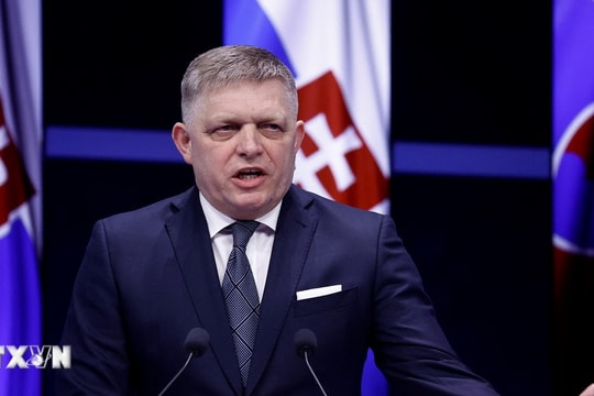 Thủ tướng Slovakia xuất hiện trước công chúng sau vụ ám sát bất thành