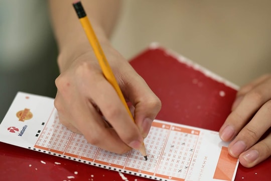 Vietlott tìm thấy 2 vé trúng độc đắc tiền tỷ, Jackpot hơn 113 tỷ chưa "nổ"