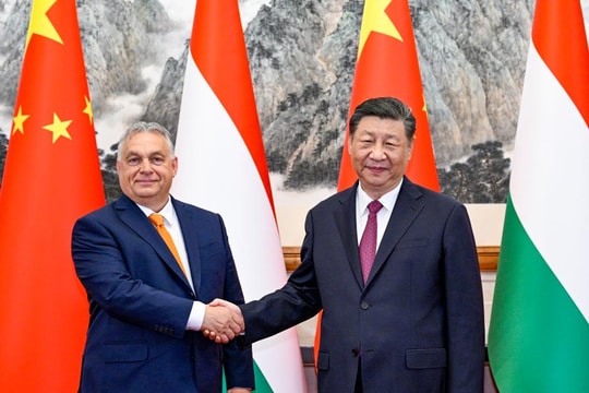 Trung Quốc và Hungary chia sẻ quan điểm về xung đột tại Ukraine