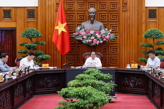 Thủ tướng chủ trì cuộc họp về chủ trương đầu tư đường sắt tốc độ cao Bắc-Nam