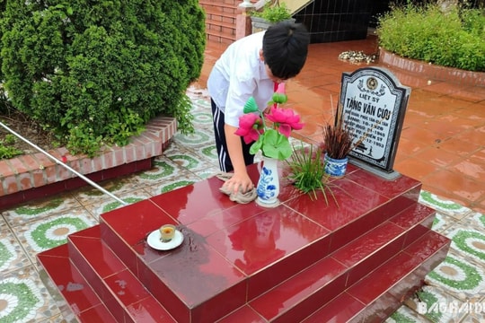 Hỗ trợ kinh phí tu sửa nghĩa trang liệt sĩ cho 9 xã