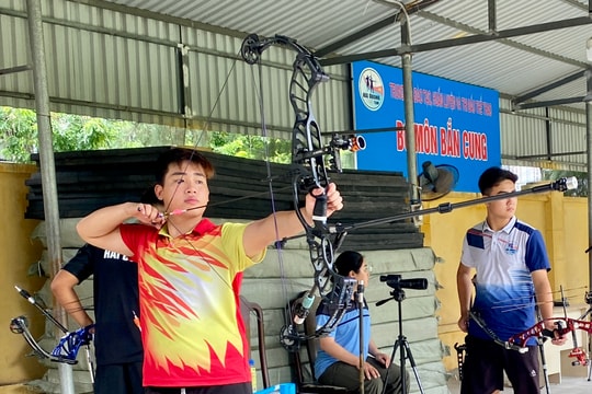 Kiện tướng Phạm Trần Hoàng nén đau thi đấu giải vô địch bắn cung trẻ quốc gia để mang về huy chương vàng thứ hai cho Hải Dương