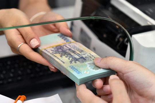 Thêm ngân hàng trả lãi tiền gửi từ 6%, lãi suất huy động có tăng tiếp?