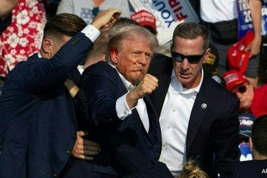 Trump 'fine', attacker dead after gunshots fired at Pennsylvania rally