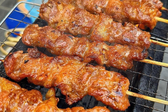 Cách ướp thịt xiên nướng cực ngon tại nhà
