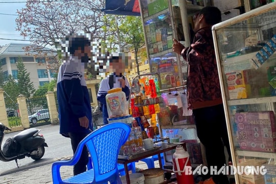 Bán thuốc lá cho người dưới 18 tuổi như chưa hề có quy định