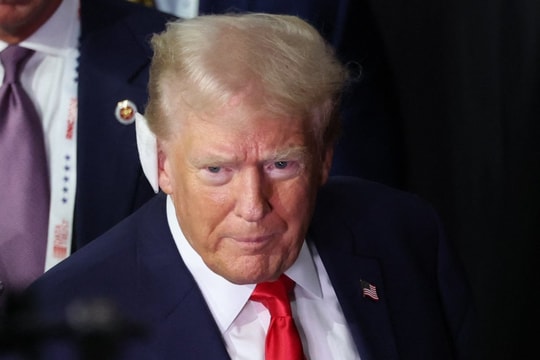 Ông Trump lần đầu xuất hiện sau vụ ám sát hụt