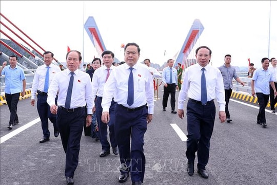 Thông xe cầu Bến Rừng nối Hải Phòng với Quảng Ninh