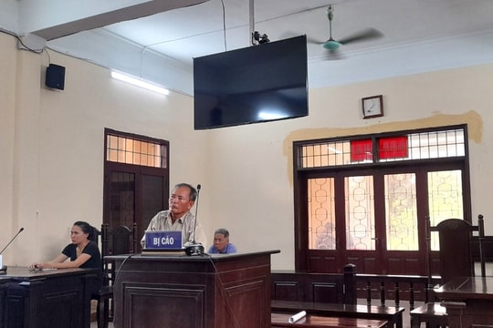 Phóng nhanh, đâm chết người đi bộ trên đường tỉnh, lái xe máy lĩnh án tù