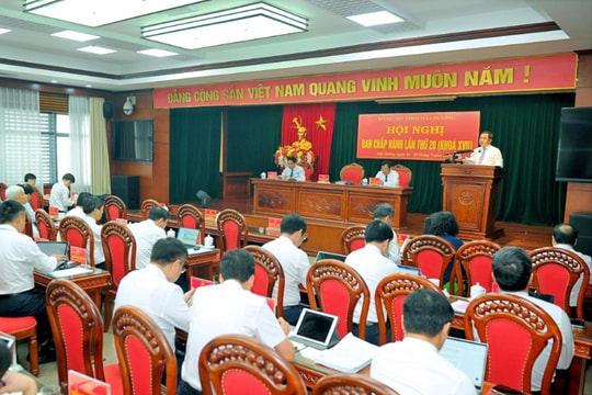 Tiểu ban Văn kiện Đại hội Đảng bộ tỉnh Hải Dương lần thứ XVIII có 54 thành viên