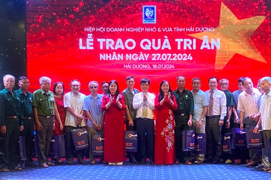 Hiệp hội Doanh nghiệp nhỏ và vừa tỉnh Hải Dương tặng quà 78 người có công có hoàn cảnh khó khăn