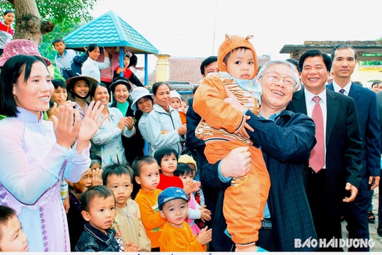 Lòng dân ấp iu một người yêu nước