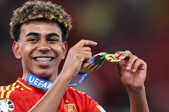 Lamine Yamal lên giá nhờ EURO 2024, vào top 10 thế giới