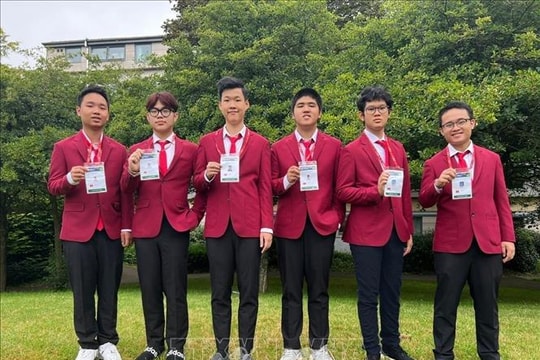 Việt Nam đoạt 6 huy chương và bằng khen tại Olympic toán quốc tế năm 2024