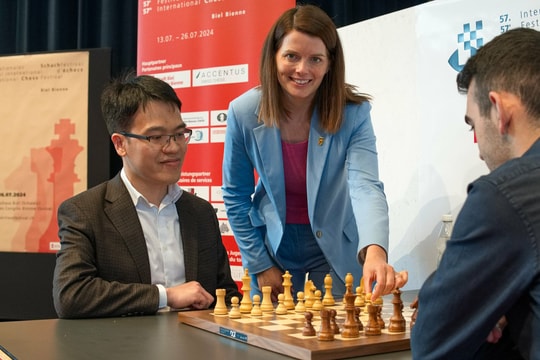 Quang Liêm dẫn đầu siêu giải Biel 2024