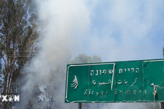Phong trào Hezbollah liên tiếp phóng tên lửa vào miền Bắc Israel