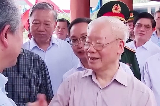 Người dân Đông Anh nghẹn ngào trước sự ra đi của Tổng Bí thư Nguyễn Phú Trọng