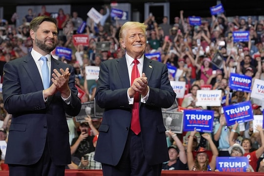 Ông Donald Trump tổ chức cuộc vận động tranh cử đầu tiên sau vụ ám sát hụt