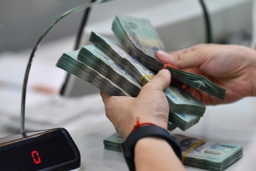 Lãi suất tiết kiệm tăng mạnh