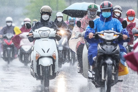 Áp thấp nhiệt đới suy yếu thành vùng áp thấp, mưa lớn ở miền Bắc còn phức tạp