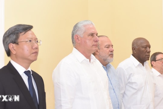 Ngày đầu tiên Lễ Quốc tang Tổng Bí thư Nguyễn Phú Trọng tại Cuba