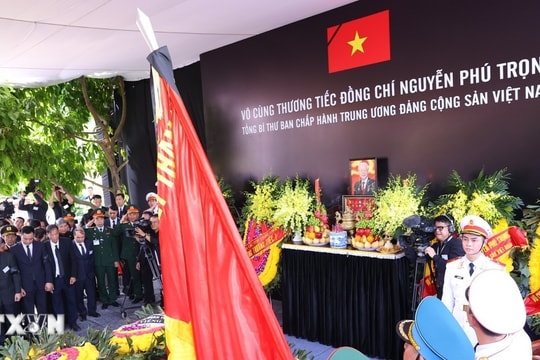 Lễ an táng Tổng Bí thư Nguyễn Phú Trọng tại Nghĩa trang Mai Dịch