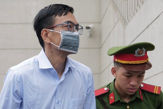Cựu Phó Tổng giám đốc HoSE Lê Hải Trà khai gì trong vụ án Trịnh Văn Quyết?