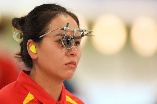 Xạ thủ Trịnh Thu Vinh hụt huy chương Olympic Paris 2024