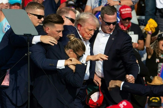 Nghi phạm ám sát ông Trump định nổ bom để tẩu thoát