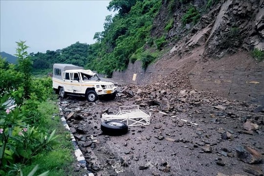 Trên 100 người tử vong và 128 người bị thương trong vụ lở đất tại Ấn Độ