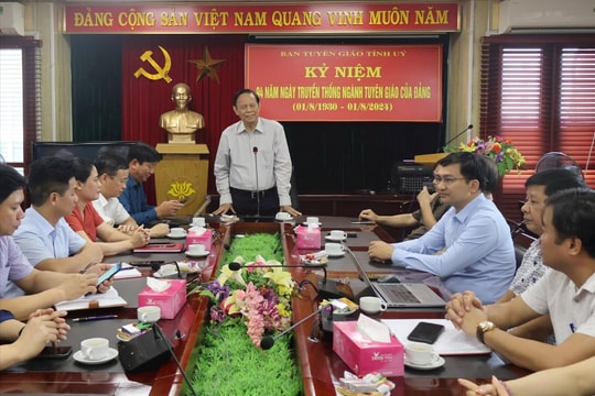 Người làm công tác tuyên giáo, tuyên truyền cần trái tim ấm nóng và cái đầu bình tĩnh