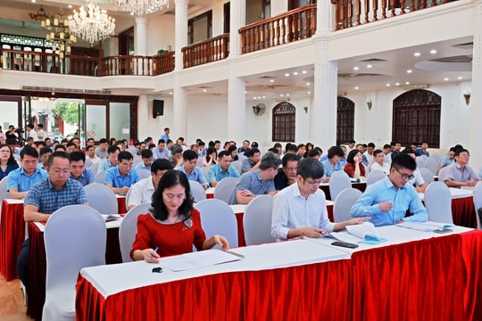 Các tổ chức cơ sở Đảng thuộc Đảng uỷ Khối các cơ quan tỉnh Hải Dương phải hoàn thành phổ biến các quy định mới trước ngày 31/8