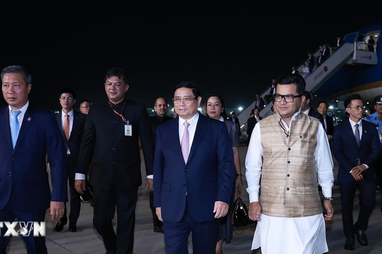 Thủ tướng Phạm Minh Chính tới New Delhi, bắt đầu thăm cấp Nhà nước Ấn Độ