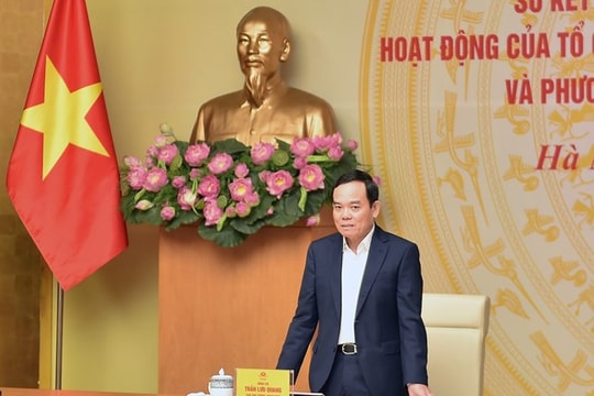 Phân cấp thủ tục hành chính giúp dân giảm thời gian đi lại