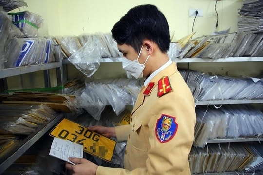 Người đầu tiên đăng ký xe, bấm biển số thành công qua ứng dụng VNeID ở đâu?