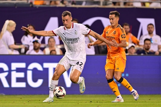 Real Madrid gục ngã trước AC Milan