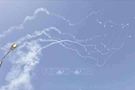 Lực lượng Hezbollah lại nã đạn pháo vào Israel để trả đũa