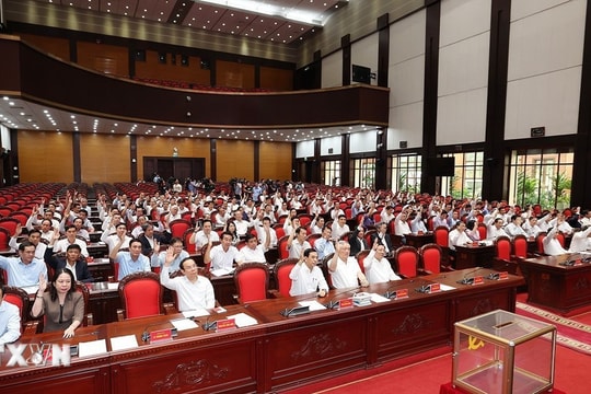 Bế mạc Hội nghị Ban Chấp hành Trung ương khóa XIII