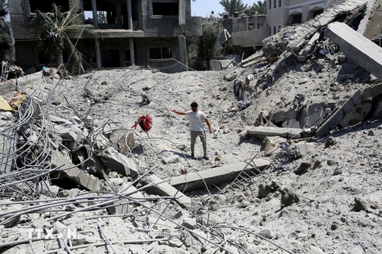 Israel không kích một trường học ở Dải Gaza khiến ít nhất 17 người thiệt mạng